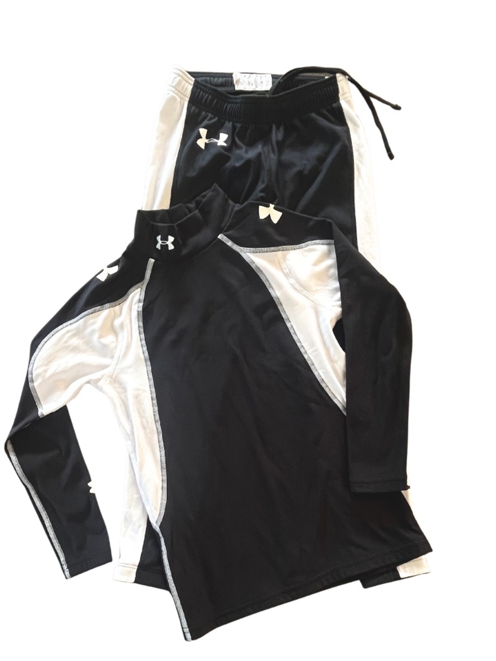 Boy's Under Armour Cold Gear Size Small